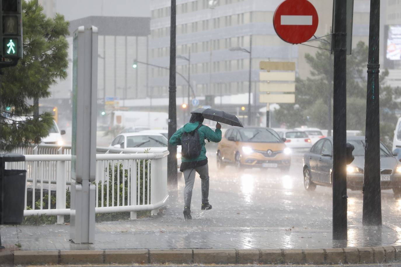 Fuerte tromba de agua en la ciudad de Valencia.