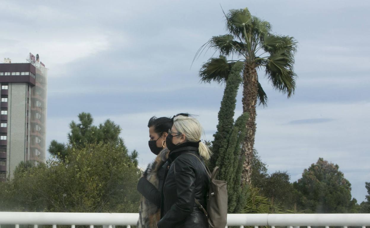 Fuertes rachas de viento en Valencia.