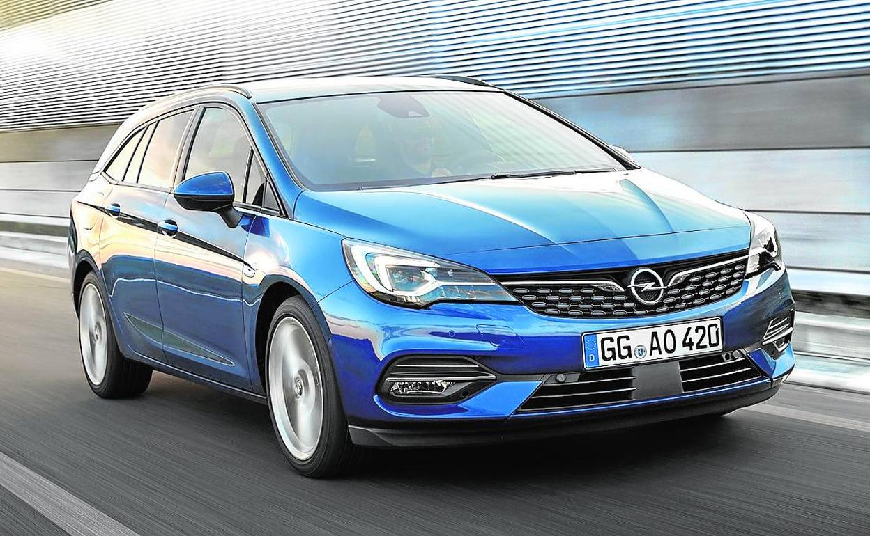 El nuevo Astra con acabado Ultratech: motores de tres cilindros entre 105 y 145 CV, caja manual o automática y dos carrocerías.