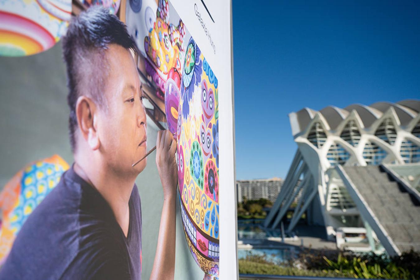 El artista exhibe su obra en la Ciudad de las Artes y las Ciencias en una exposición gratutita que se podrá contemplar hasta el 21 de febrero. Hung Yi es un escultor nacido en Taiwán en 1970 y cuya obra se ha exhibido en multitud de museos y galerías de arte en todo el mundo. Esta galaxia que llega ahora a Valencia está habitada por un sinfin de animales, todos ellos con una percepción colorista y con una visión muy oriental 