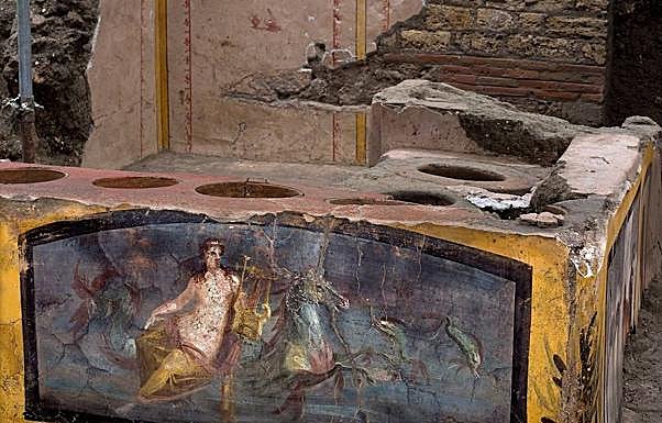 Imagen del termopolio descubierto en Pompeya