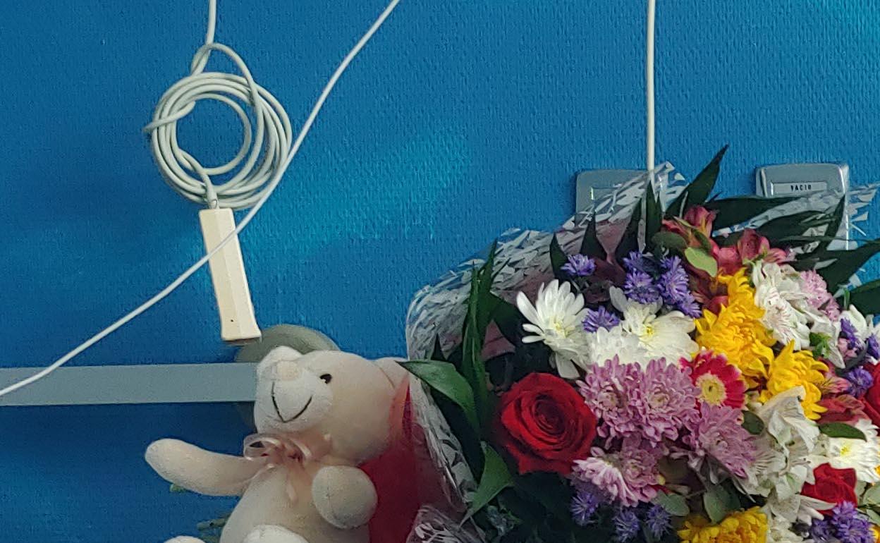 Los padres junto al pequeño Thiago. 