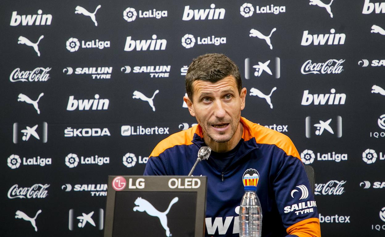 Javi Gracia, durante la comparecencia de este domingo. 