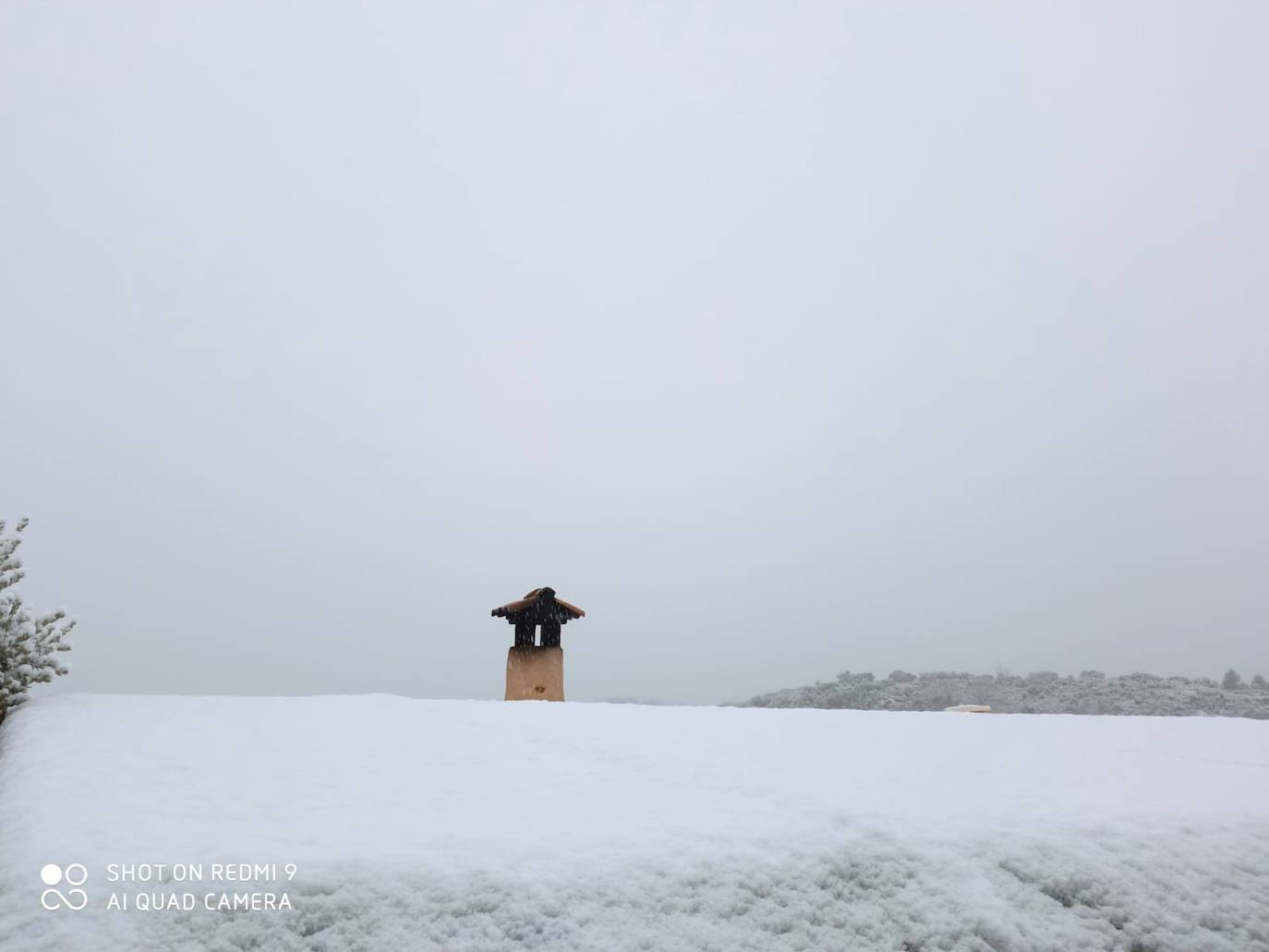 Lucena: El primer temporal del invierno entra en la Comunitat cubriendo de blanco buena parte del interior de las provincias de Castellón, Valencia y Alicante. Aemet ha aumentado el aviso naranja previsto ya que los acumulados podrían ser considerables, de hasta quince centímetros. La borrasca no abandonará el territorio regional hasta el próximo sábado.