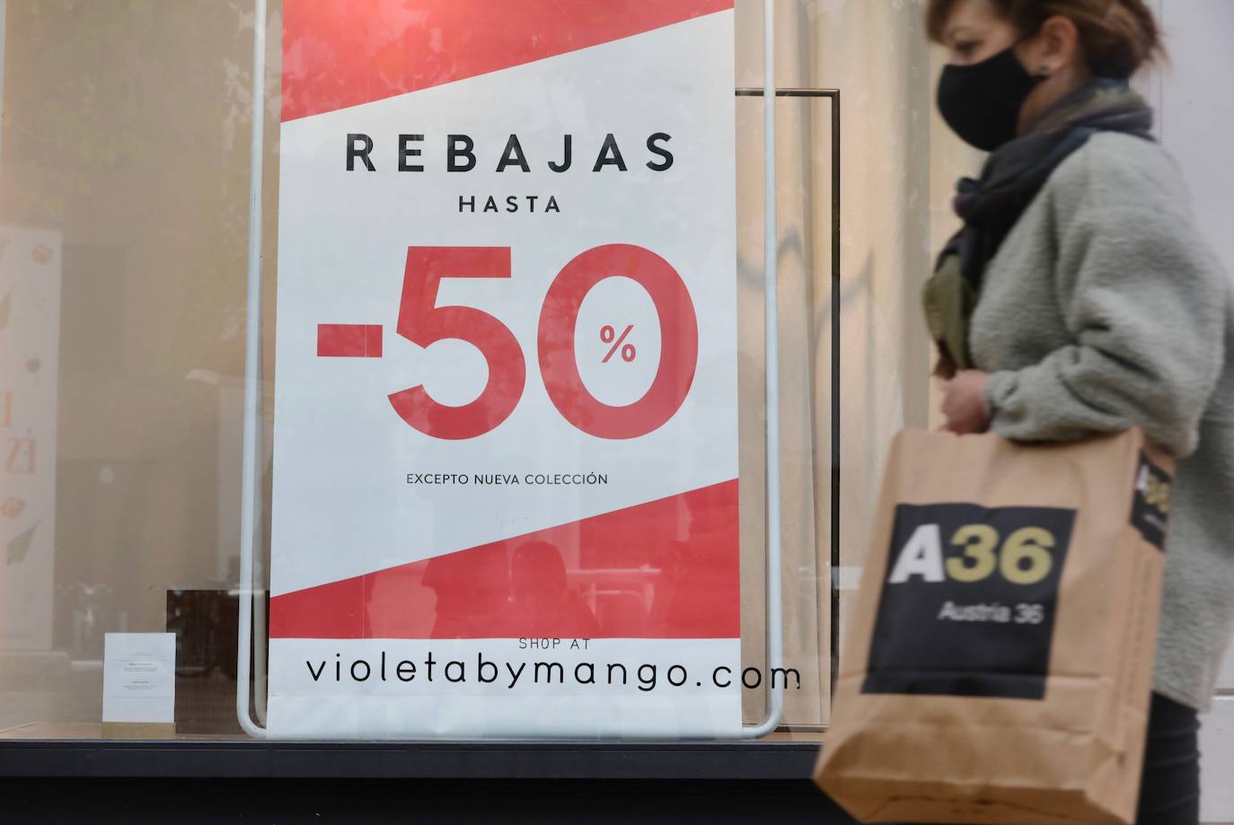 Fotos: Las rebajas arrancan en Valencia