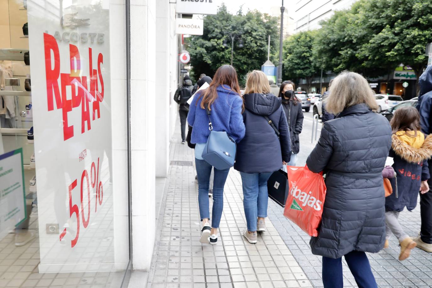 Fotos: Las rebajas arrancan en Valencia