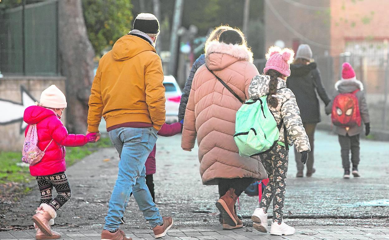 «A mis hijas les duelen los dedos cuando tienen que escribir»