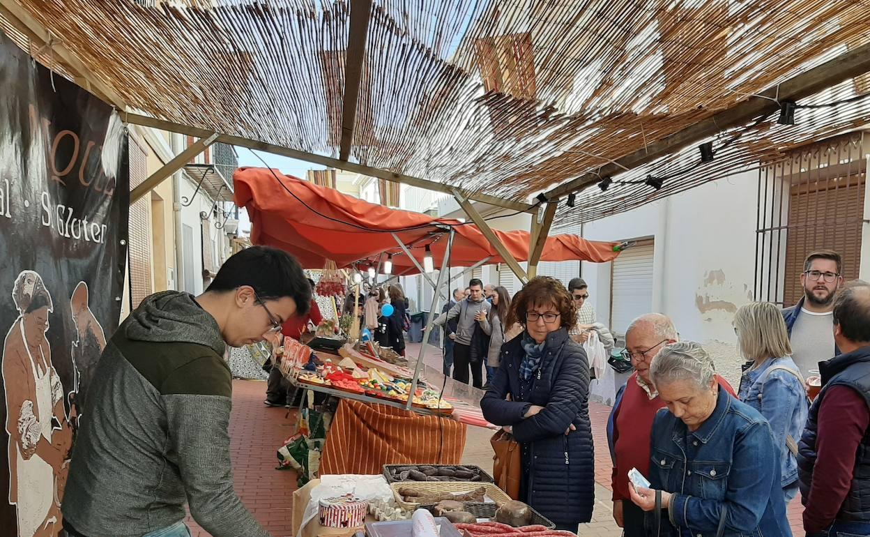 Un puesto de embutido en el Porrat de Potries de 2020. 