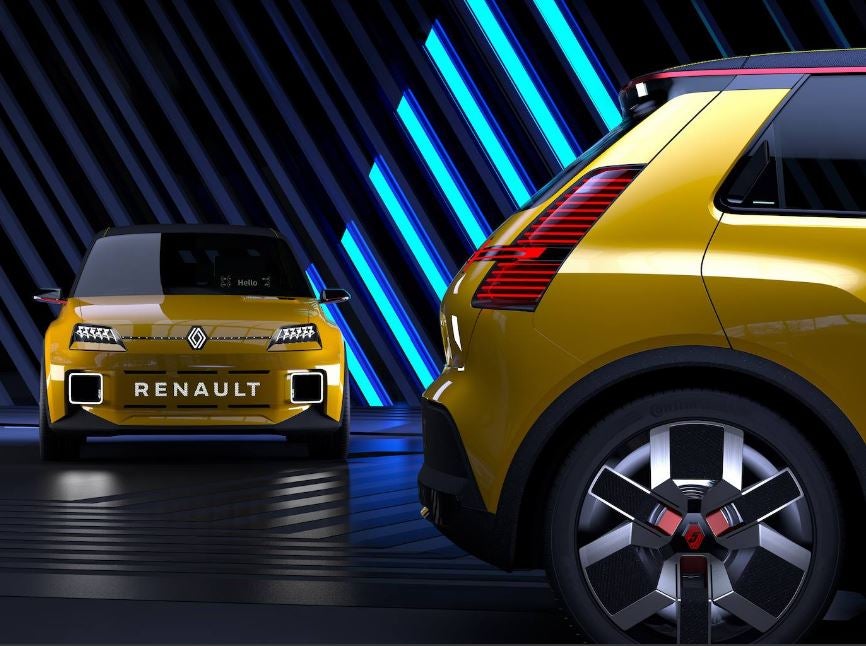 La firma automovilística Renault lanzará 14 vehículos nuevos hasta 2025, de los cuales siete de ellos serán totalmente eléctricos. En el marco de la presentación de su nuevo 'hoja de ruta', Renault ha mostrado el nuevo prototipo Renault 5. La función del nuevo Renault 5 es la de demostrar que la marca «democratizará» el vehículo eléctrico en Europa a través de una versión moderna de este clásico y popular automóvil, que se trata de un urbano compacto 100% eléctrico. Con una carrocería amarilla, el equipo de diseño se ha inspirado en el R5 y le da al modelo un enfoque moderno que se evidencia en los acabados y en los materiales elegidos, inspirados en el mundo de la electrónica, el mobiliario y el deporte. 