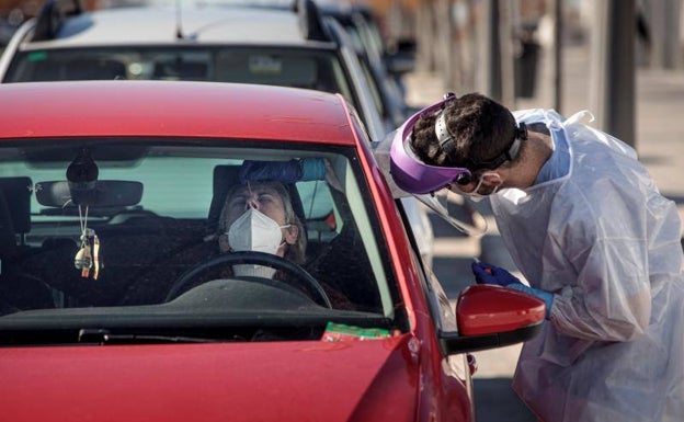 La Comunitat Valenciana supera los 1.000 positivos por cada 100.000 habitantes