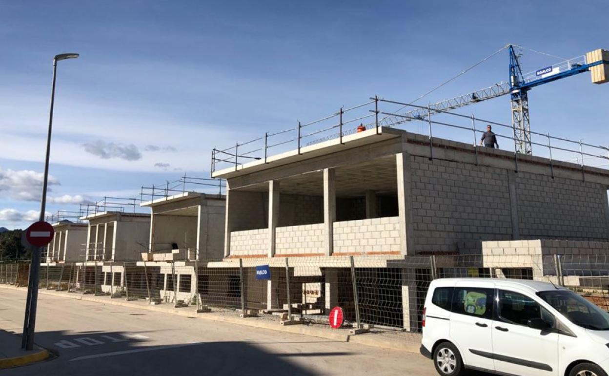 Obras del colegio Francesc Carròs de La Font, donde también se cursarán estudios de la ESO. 