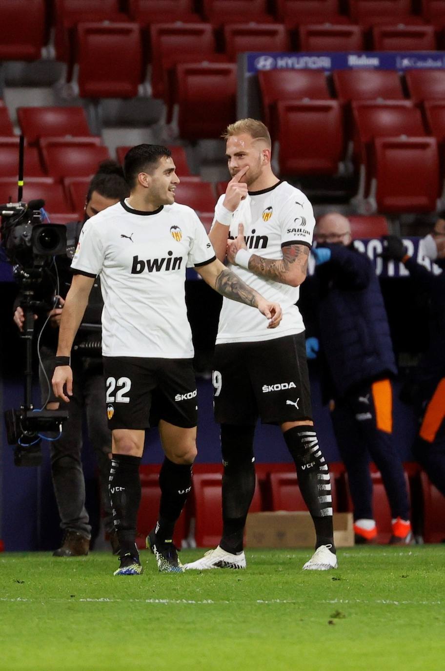 Partido bronco en el Wanda Metropolitano.