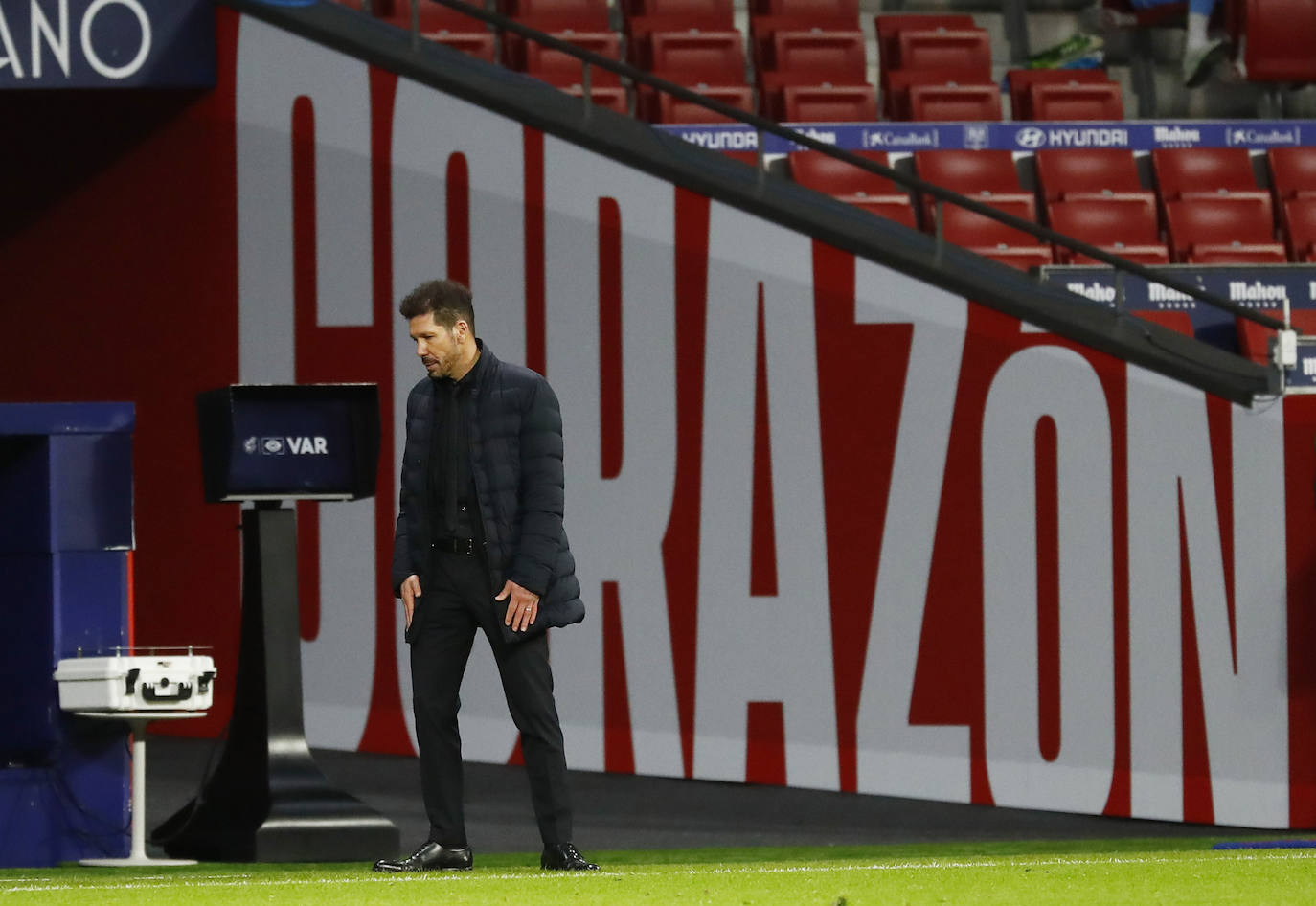 Partido bronco en el Wanda Metropolitano.