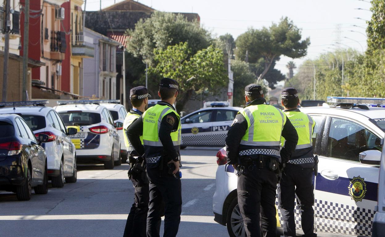 Cuatro policías locales en una imagen de archivo. 