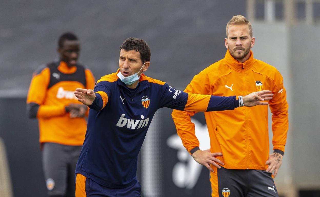 Javi Gracia, durante un entrenamiento.