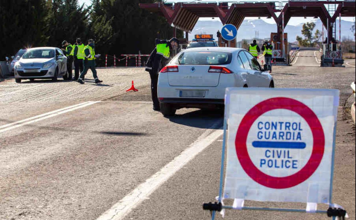 Control de la Guardia Civil.