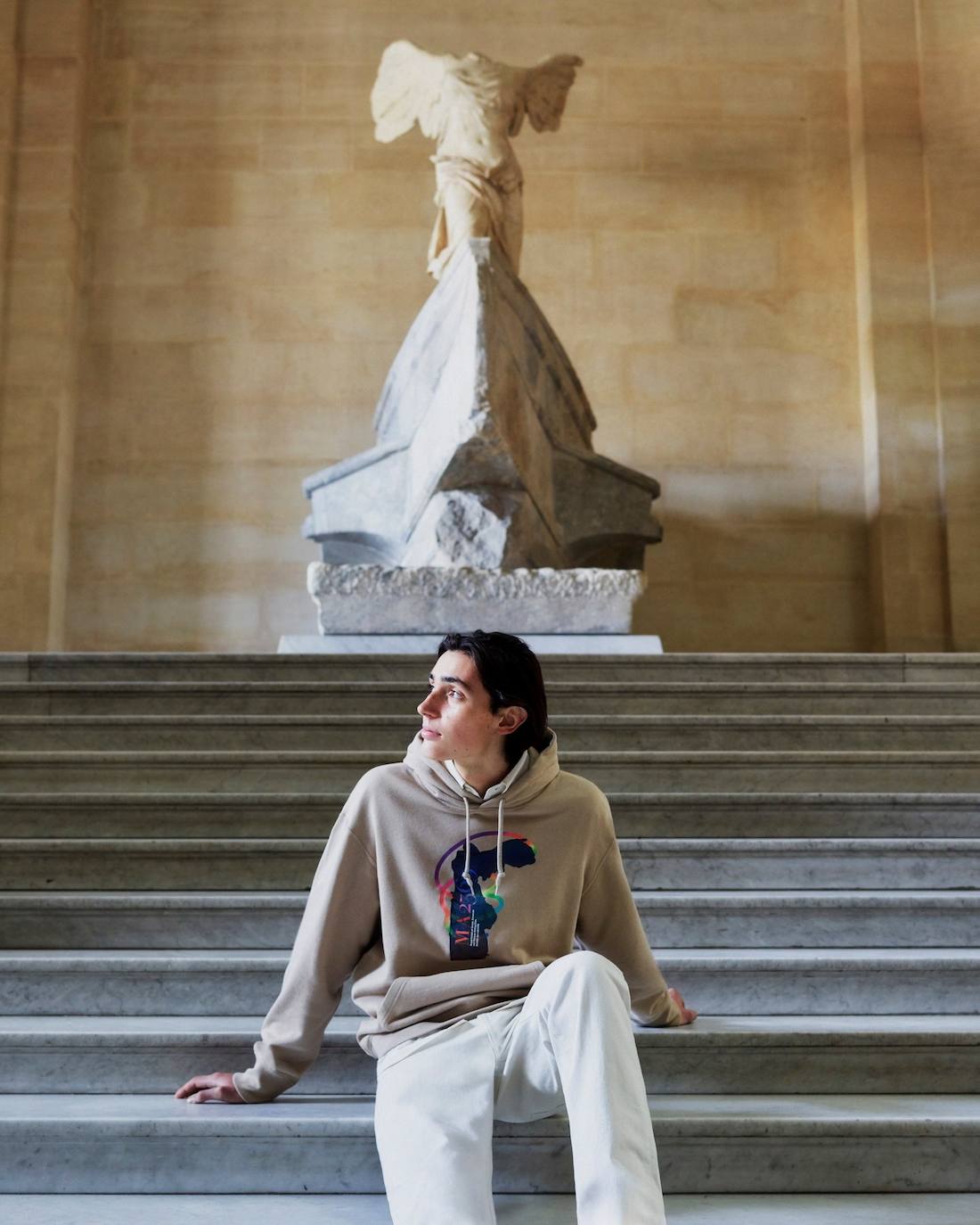 Seis semanas después de su primer encuentro digitalizado, la pasarela parisina reabre sus puertas en un encuentro virtual donde más de 70 marcas presentan hasta el próximo domingo sus propuestas para hombre para la temporada otoño-invierno 2021/2022 en una plataforma de vídeos en línea.