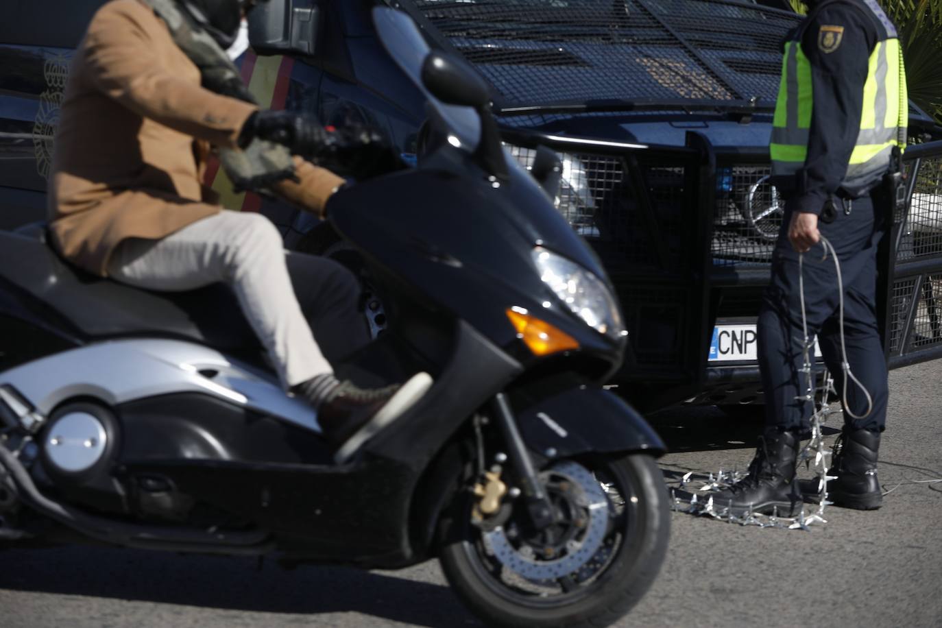 Fotos: Atascos en Valencia antes del cierre perimetral de la ciudad