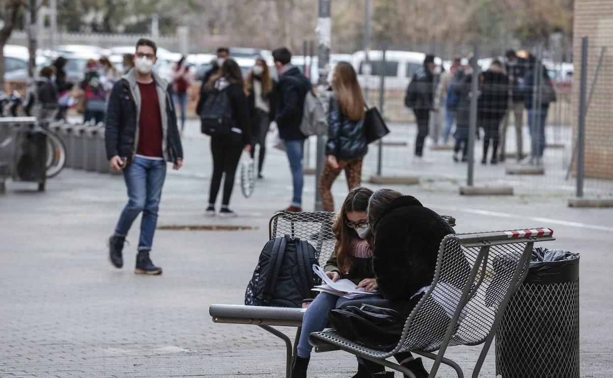 Grupo de estudiantes en Taronjers