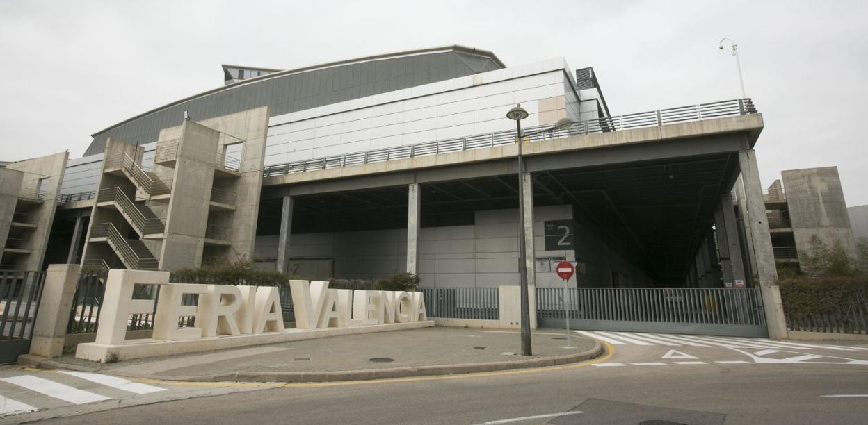 Feria Valencia acoge en sus instalaciones el almacén de material sanitario contra el Covid y está a la espera de recibir los desechos procedentes de los hospitales. damián torres