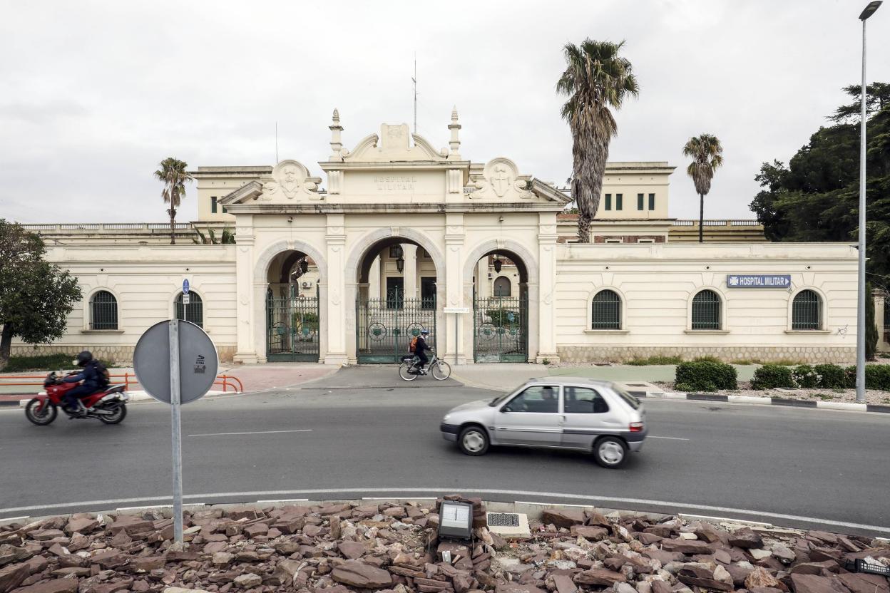 Acceso al Hospital Militar de Mislata, cerrado. irene marsilla