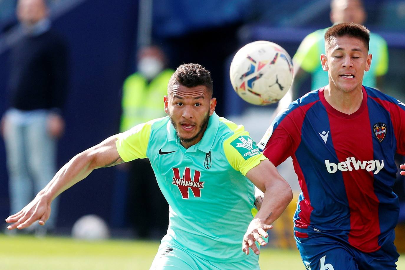 Fotos: Las mejores imágenes del Levante-Granada (5/2/21)