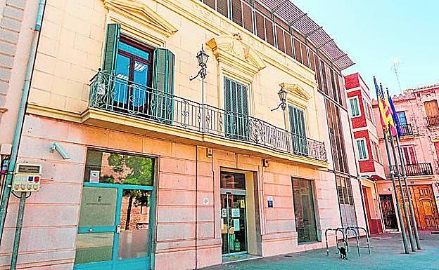 El ayuntamiento del municipio.