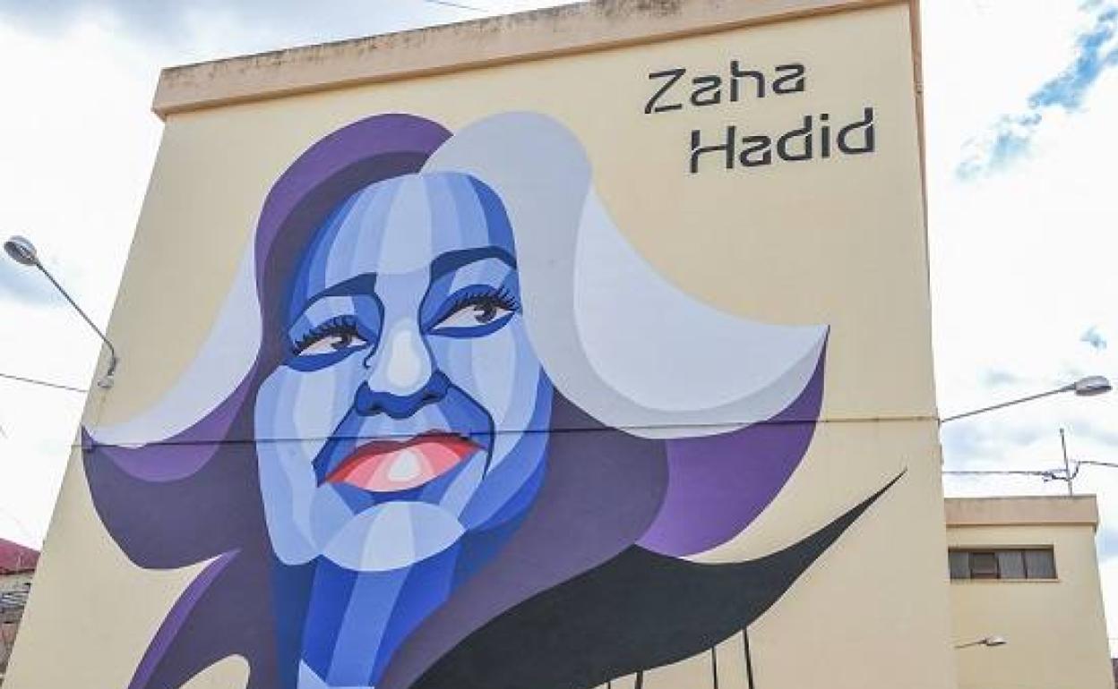 El mural en homenaje a Zaha Hadid. 