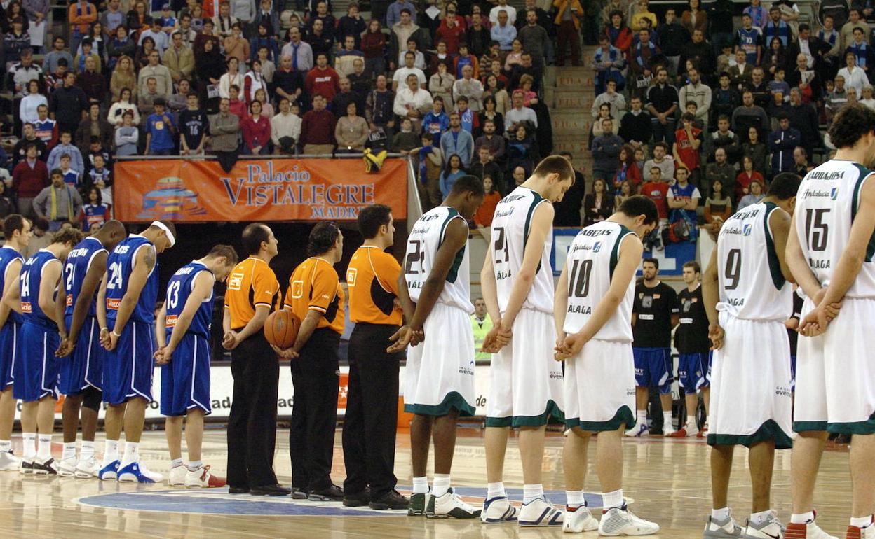 Un partido de baloncesto en Vistalegre.