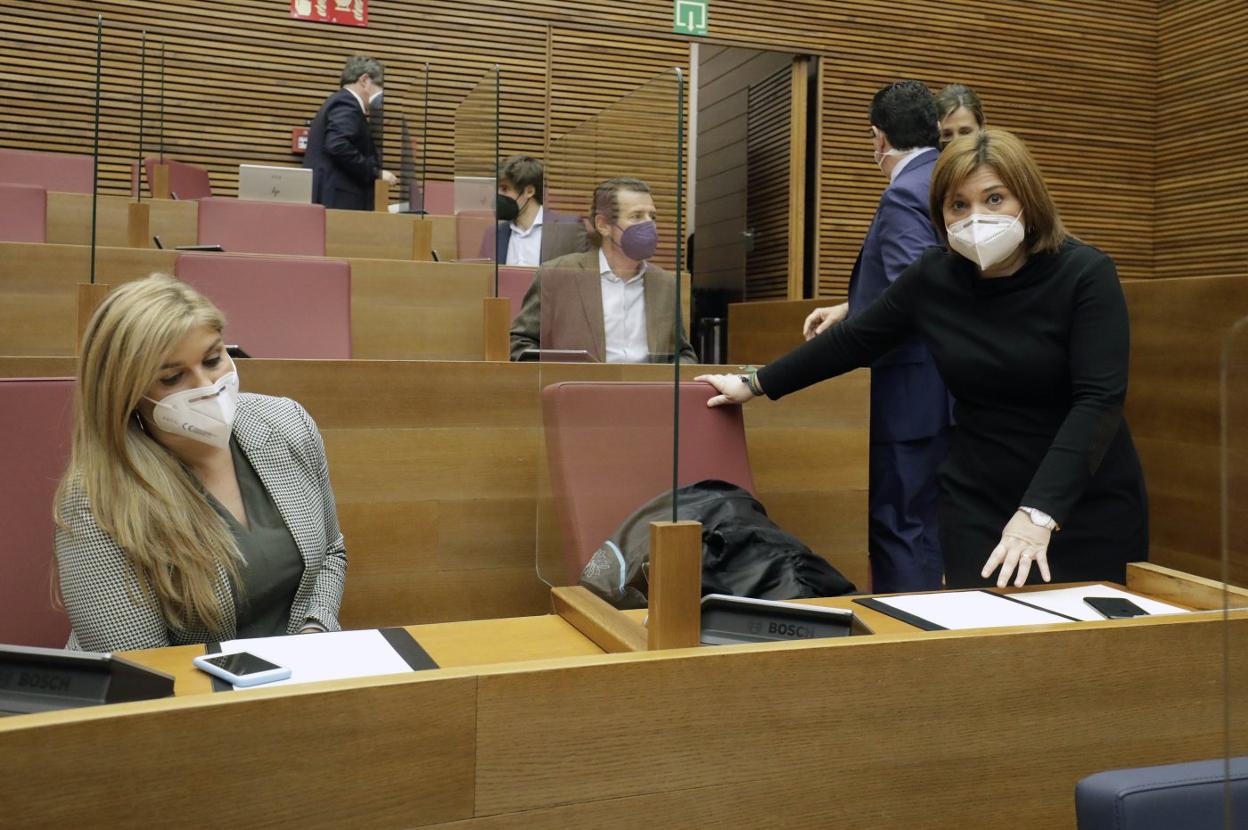 Eva Ortiz e Isabel Bonig, en Les Corts. irene marsilla