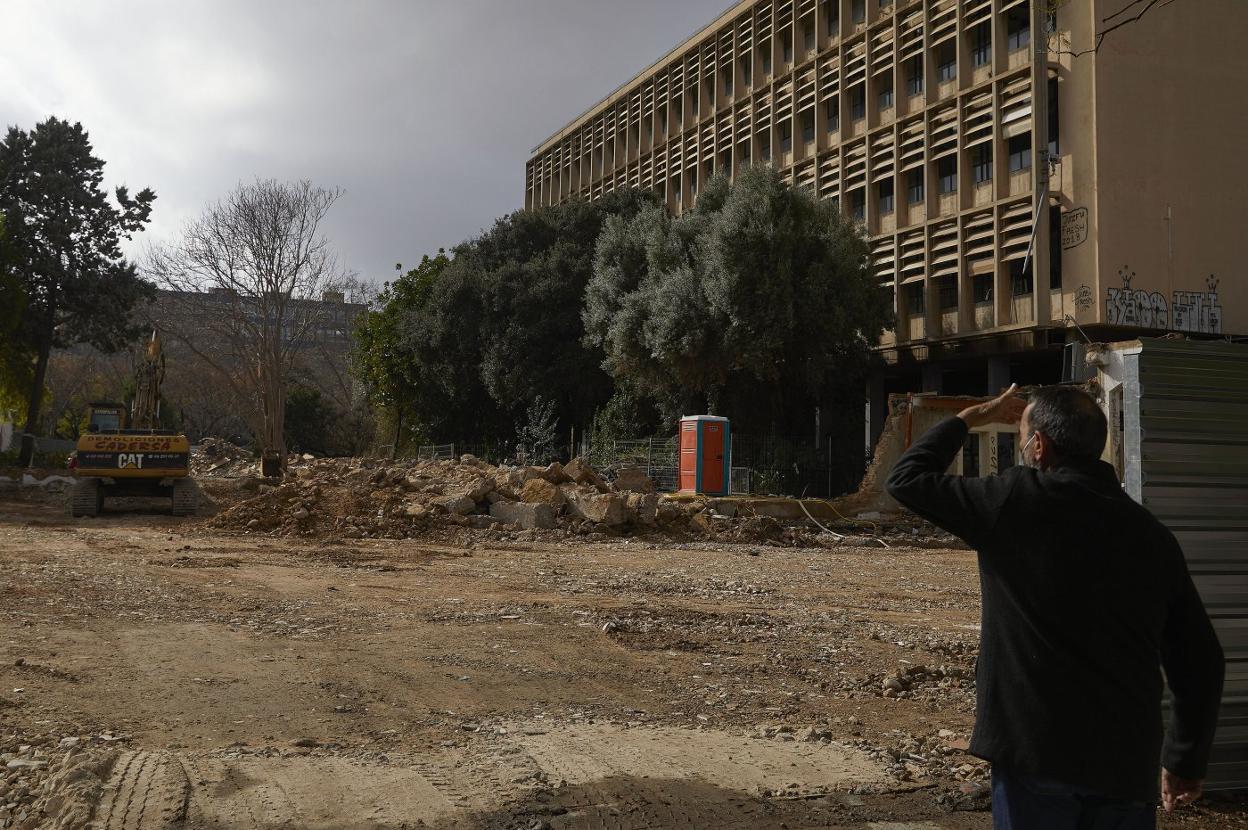 Aspecto de las obras de ampliación del Hospital Clínico. iván arlandis