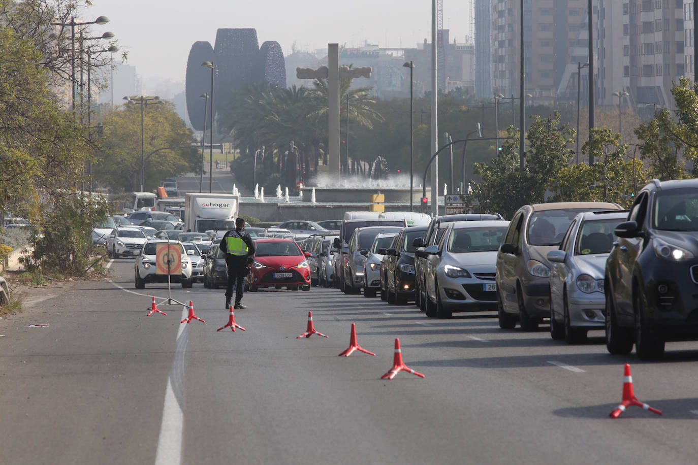 Fotos: Valencia se cierra por cuarto fin de semana consecutivo debido a las restricciones