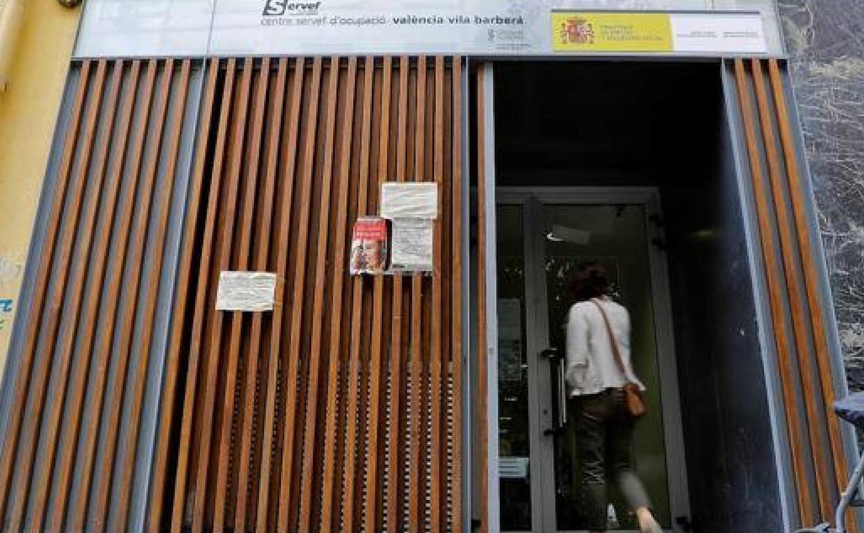 Labora Valencia | Labora ofrece hasta 25.000 euros a las empresas que reconviertan a indefinidos los contratos de colectivos vulnerables
