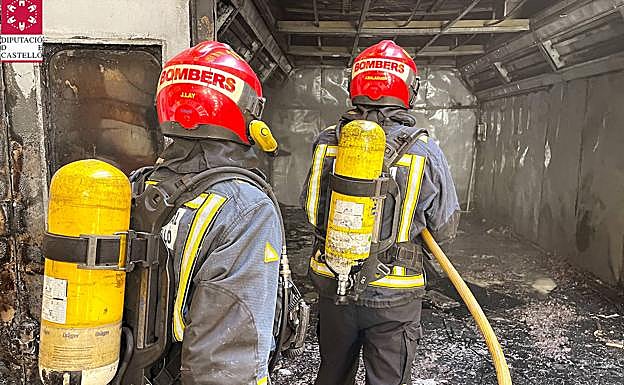 Incendio de un taller de coches en Villareal. 