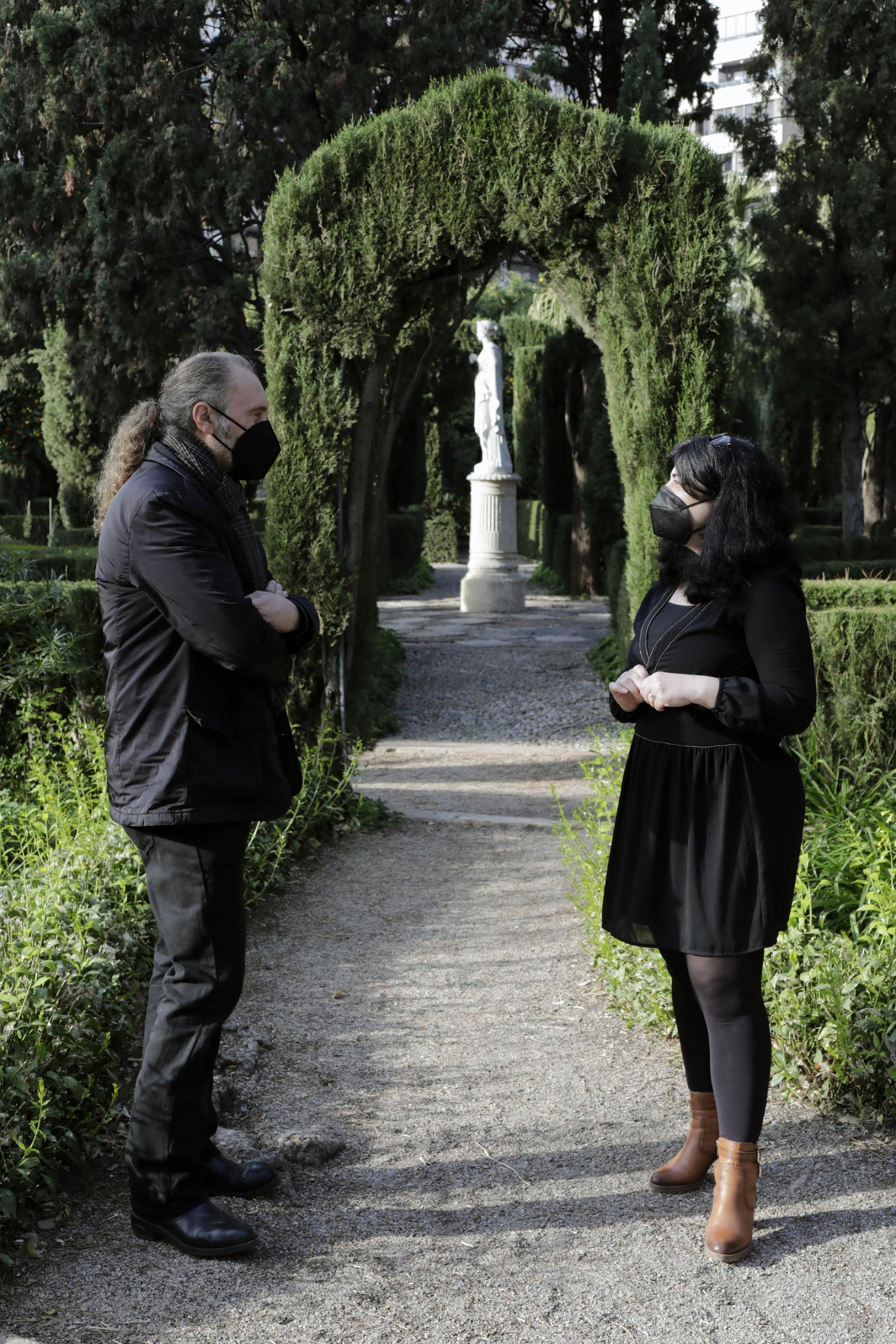 t Encuentro José Luis Cueto y Ester Alba en los Jardines de Monforte. 