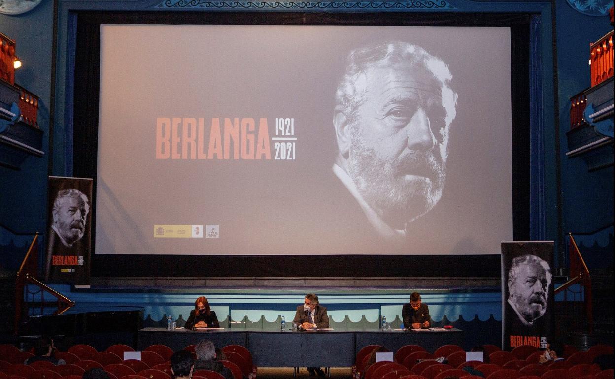 Presentación ayer de los actos con motivo del centenario del nacimiento de Berlanga. 