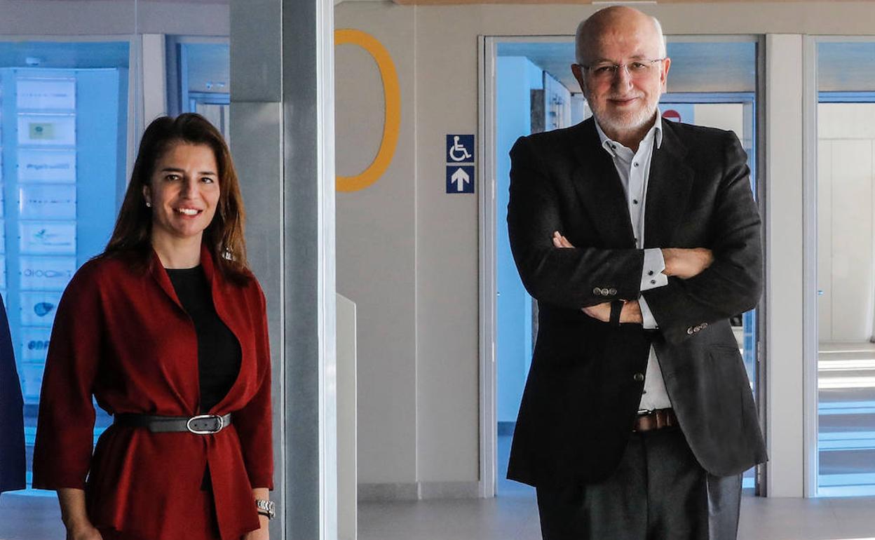 La presidenta de EDEM, Hortensia Roig, y el presidente de Mercadona y presidente de honor de EDEM, Juan Roig. 