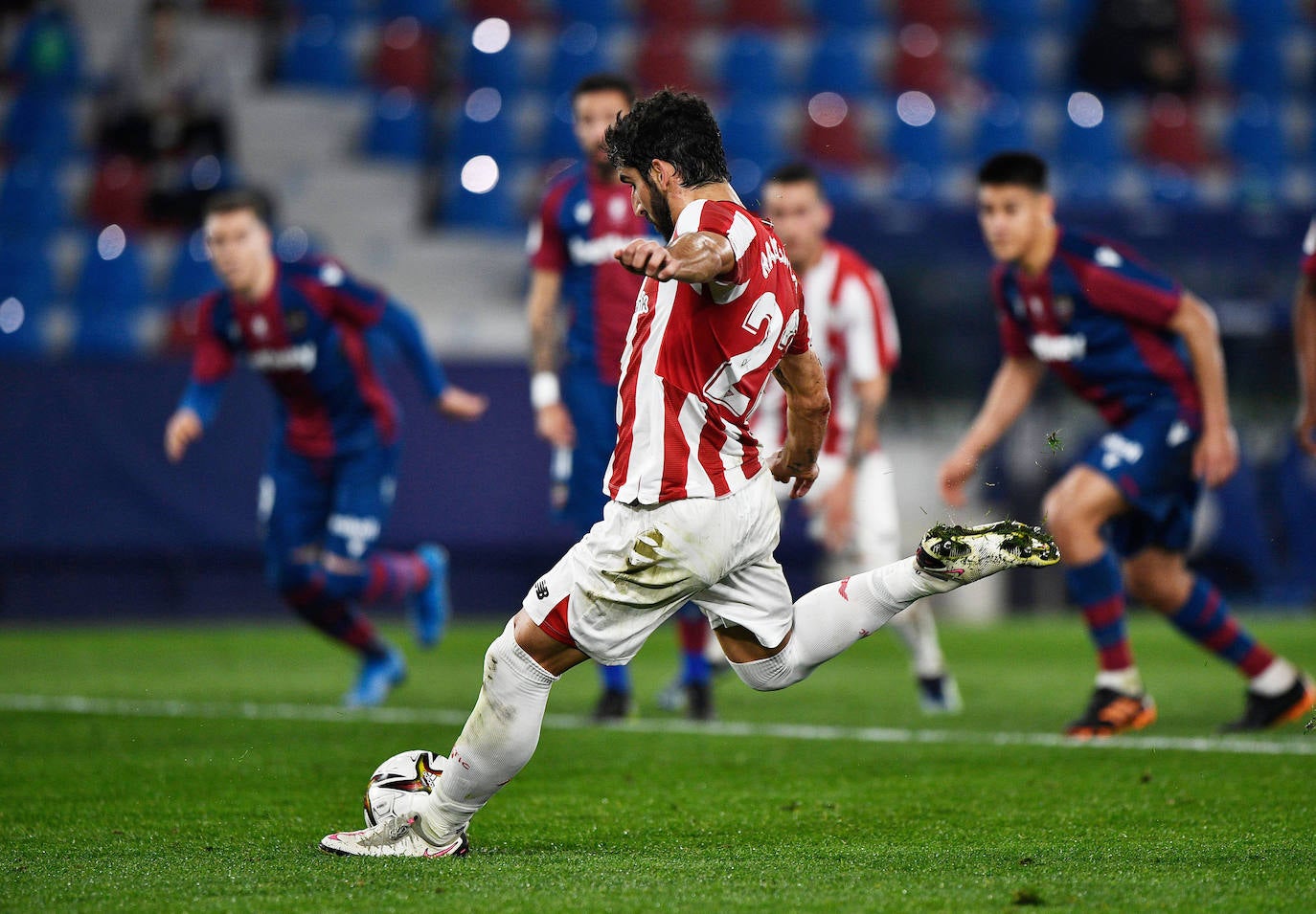 Fotos: Las mejores imágenes del Levante UD-Athletic Club