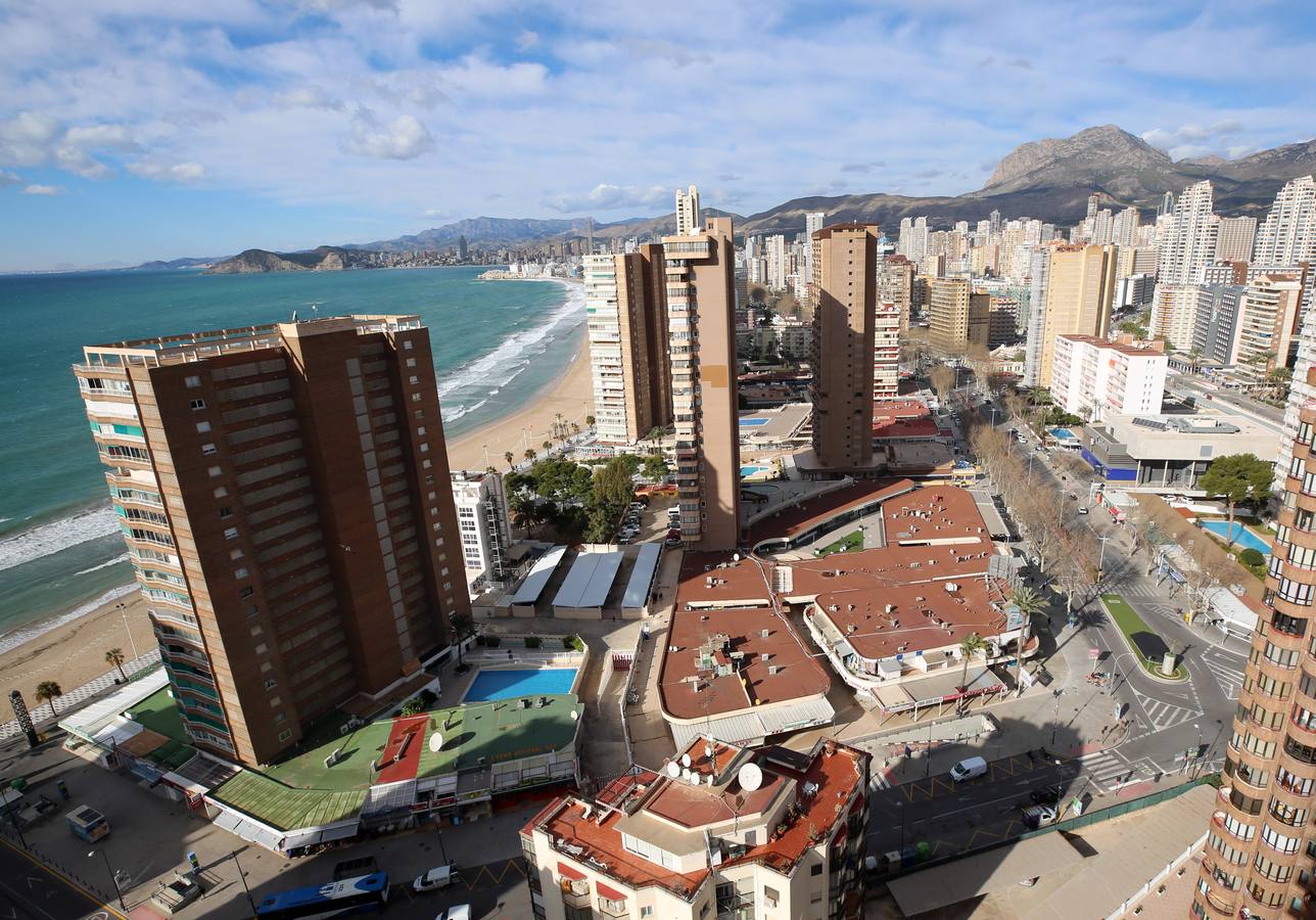 Hoteles vacíos en Benidorm. 