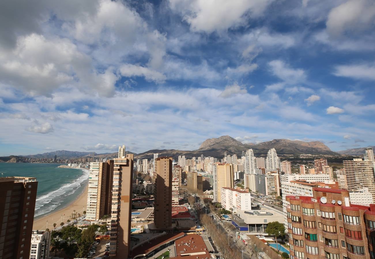 Hoteles vacíos en Benidorm. 