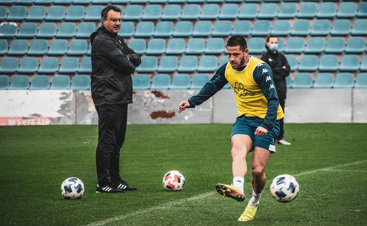 Es la tercera lesión grave del delantero paraguayo Acuña esta temporada. 