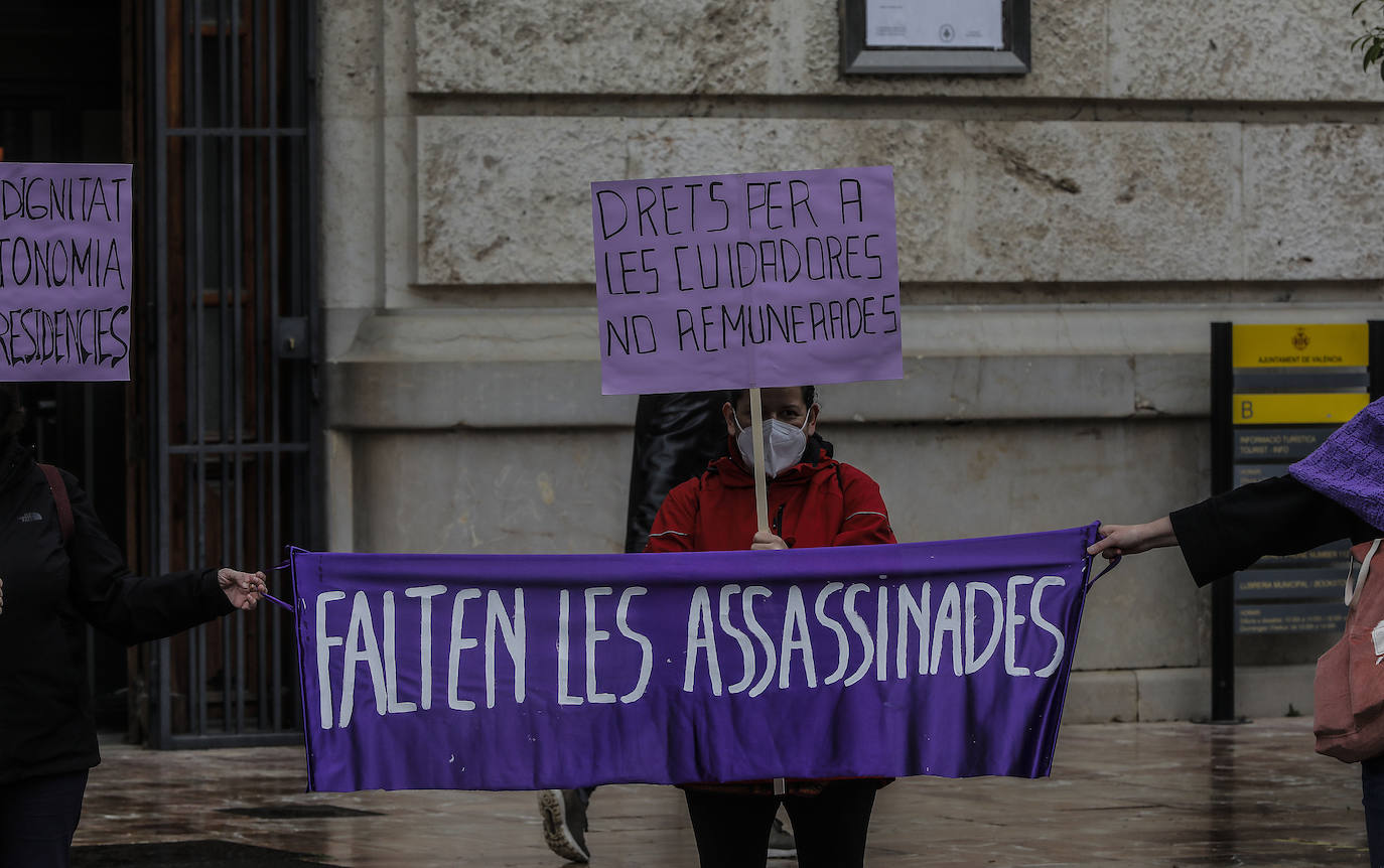 Uno de los actos en la Plaza del Ayuntamiento de Valencia