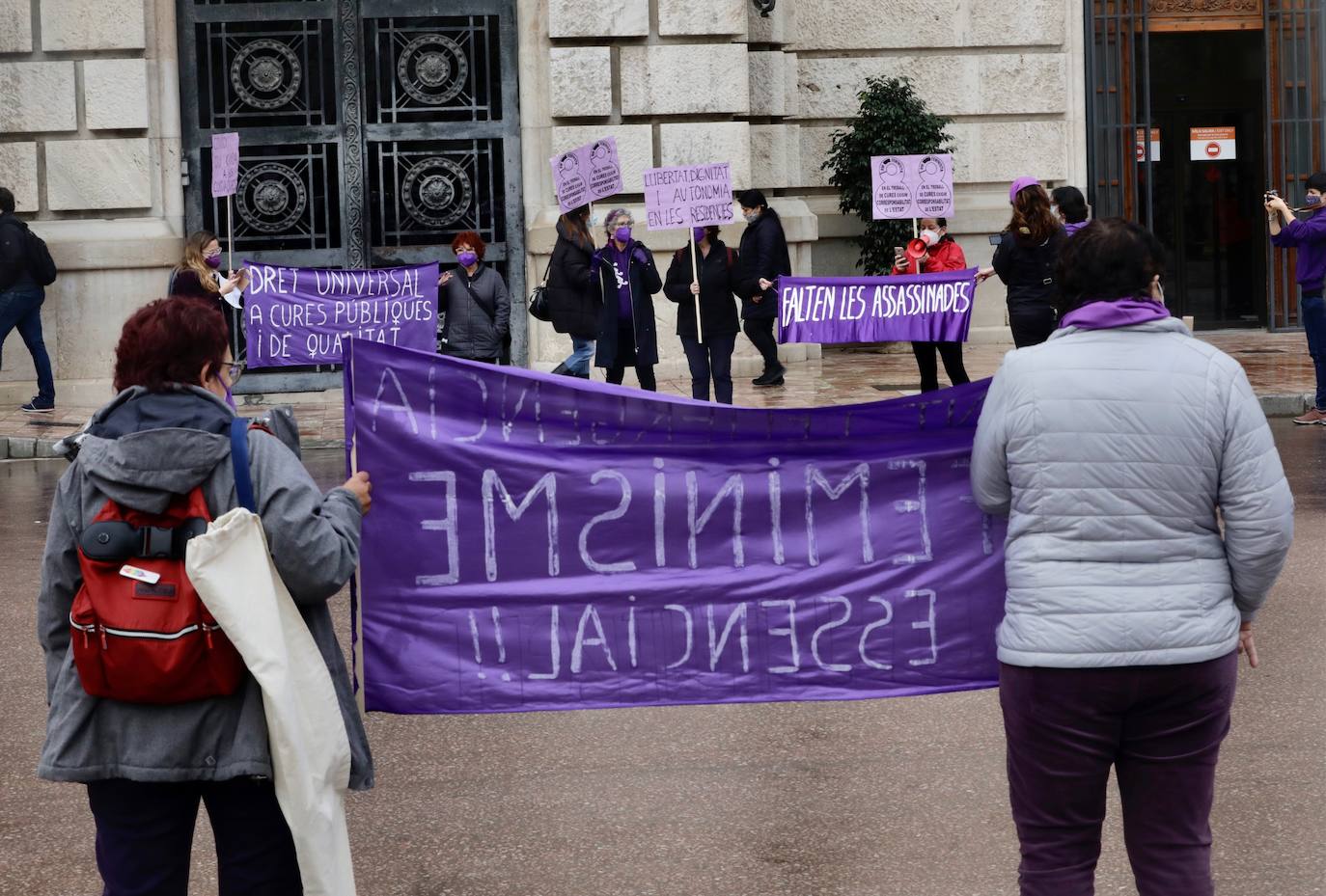 Uno de los actos en la Plaza del Ayuntamiento de Valencia