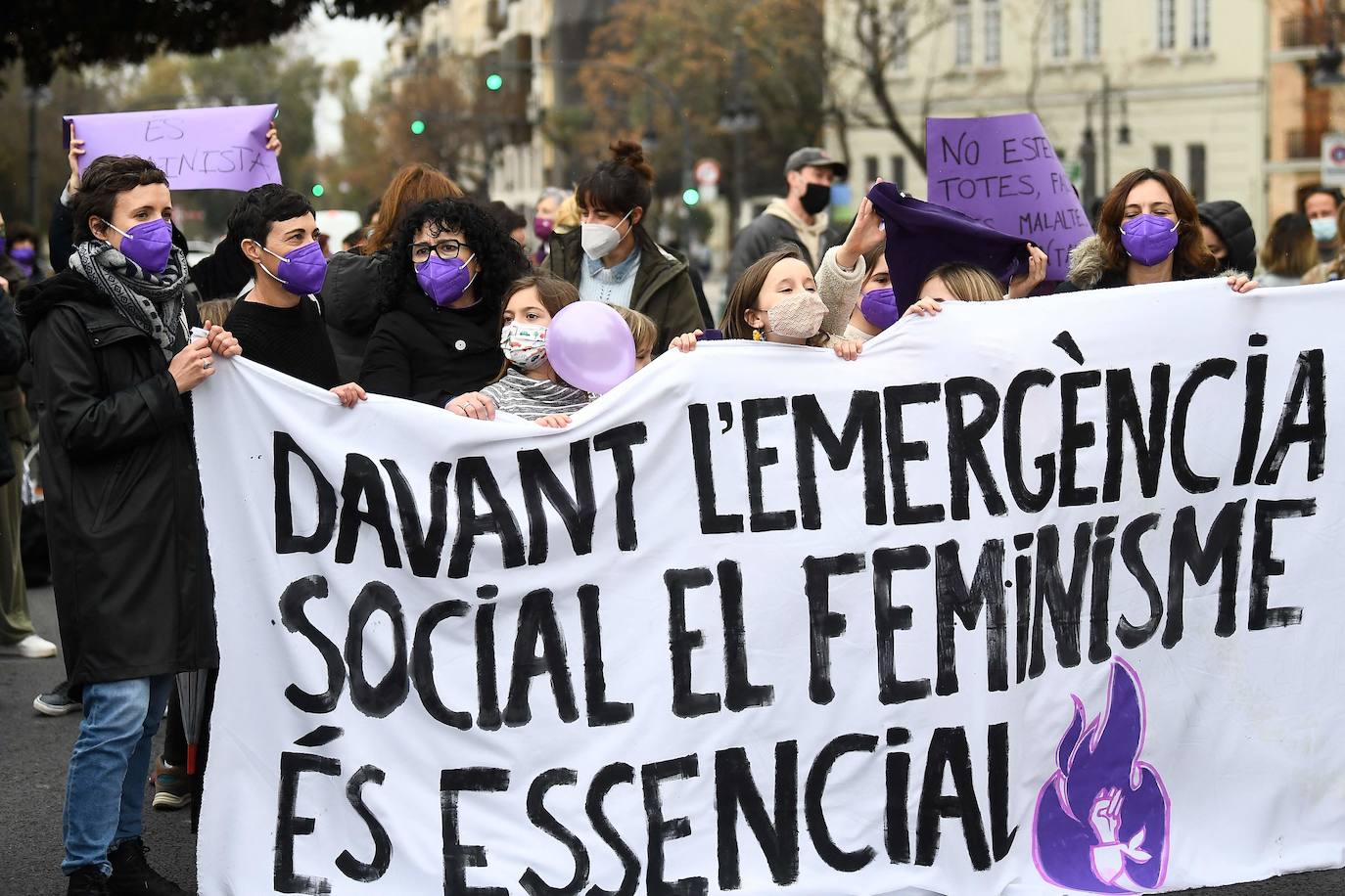 Uno de los actos en la Plaza del Ayuntamiento de Valencia