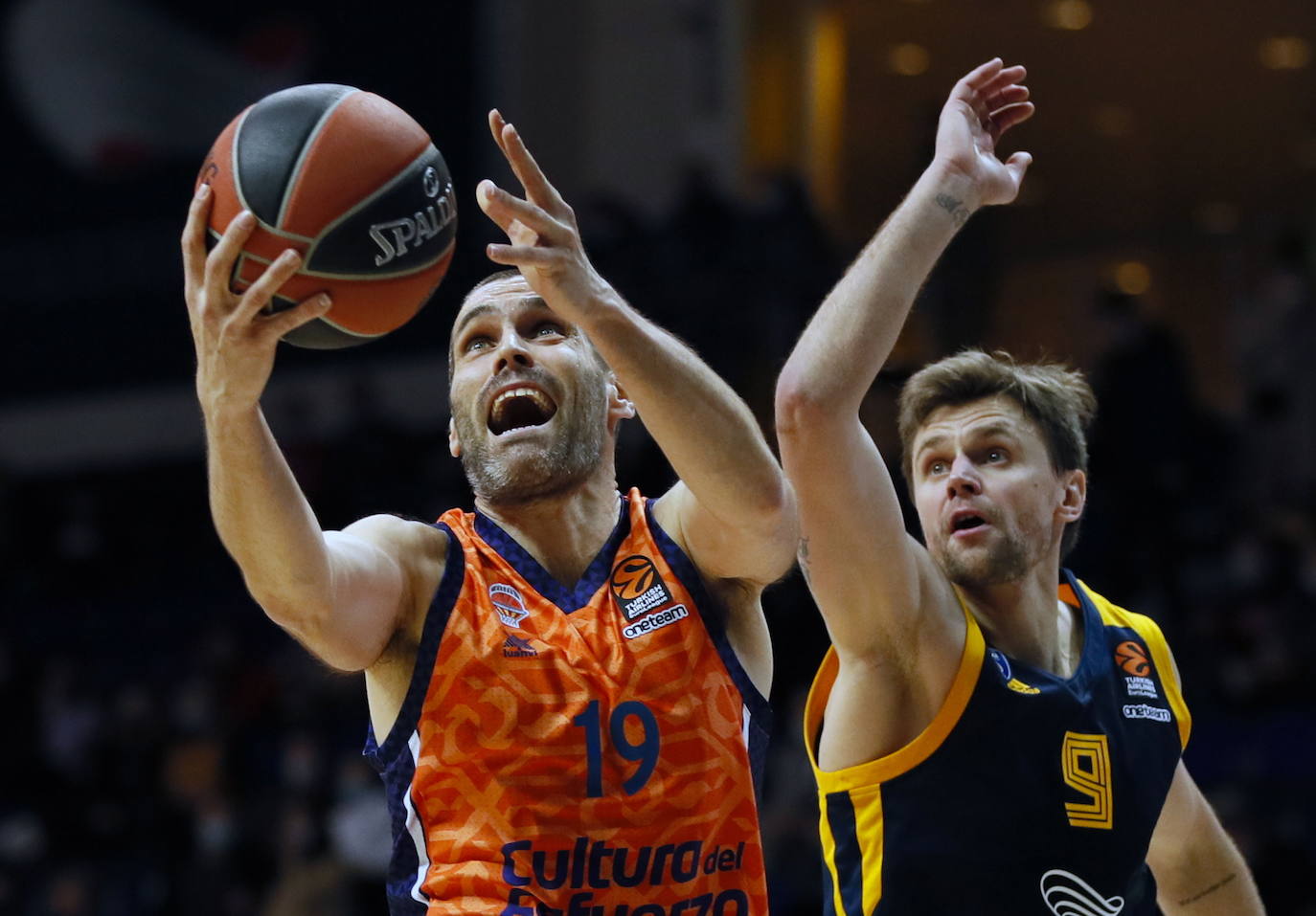 Fotos: Las mejores imágenes del Khimki Moscow - Valencia Basket