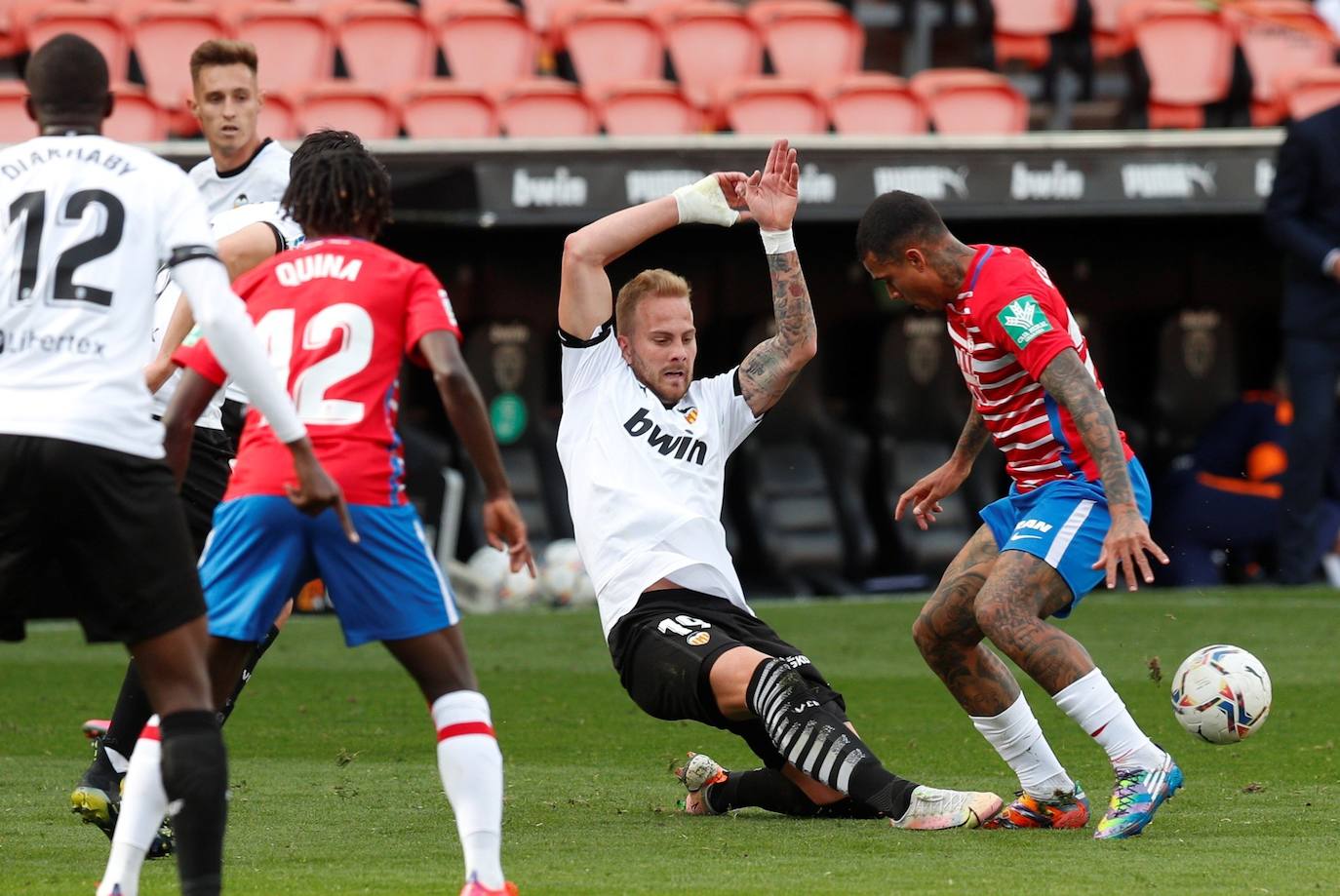 Fotos: Las mejores imágenes del Valencia CF - Granada