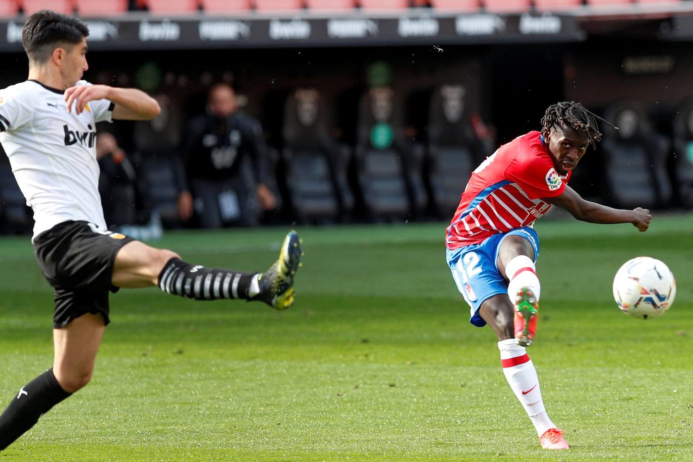 Fotos: Las mejores imágenes del Valencia CF - Granada