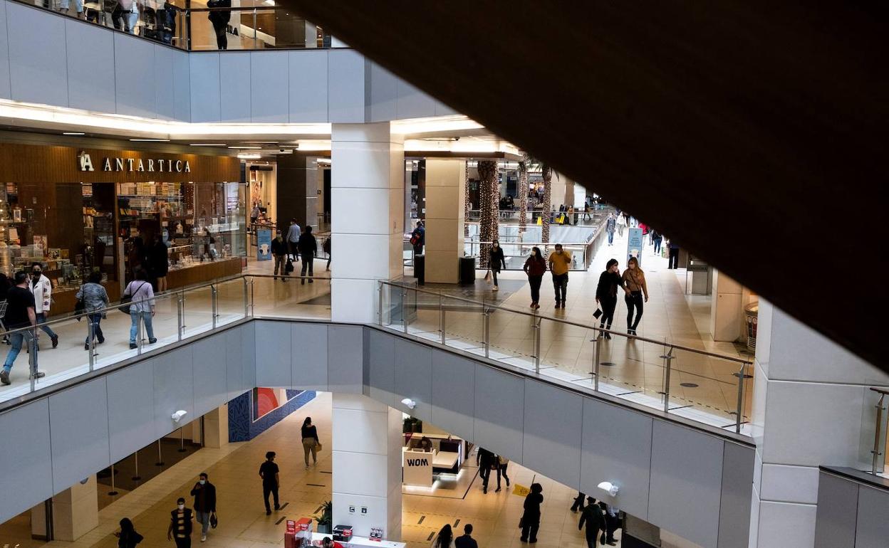 Los centros comerciales abrirán dos días festivos en Semana Santa en la Comunitat Valenciana