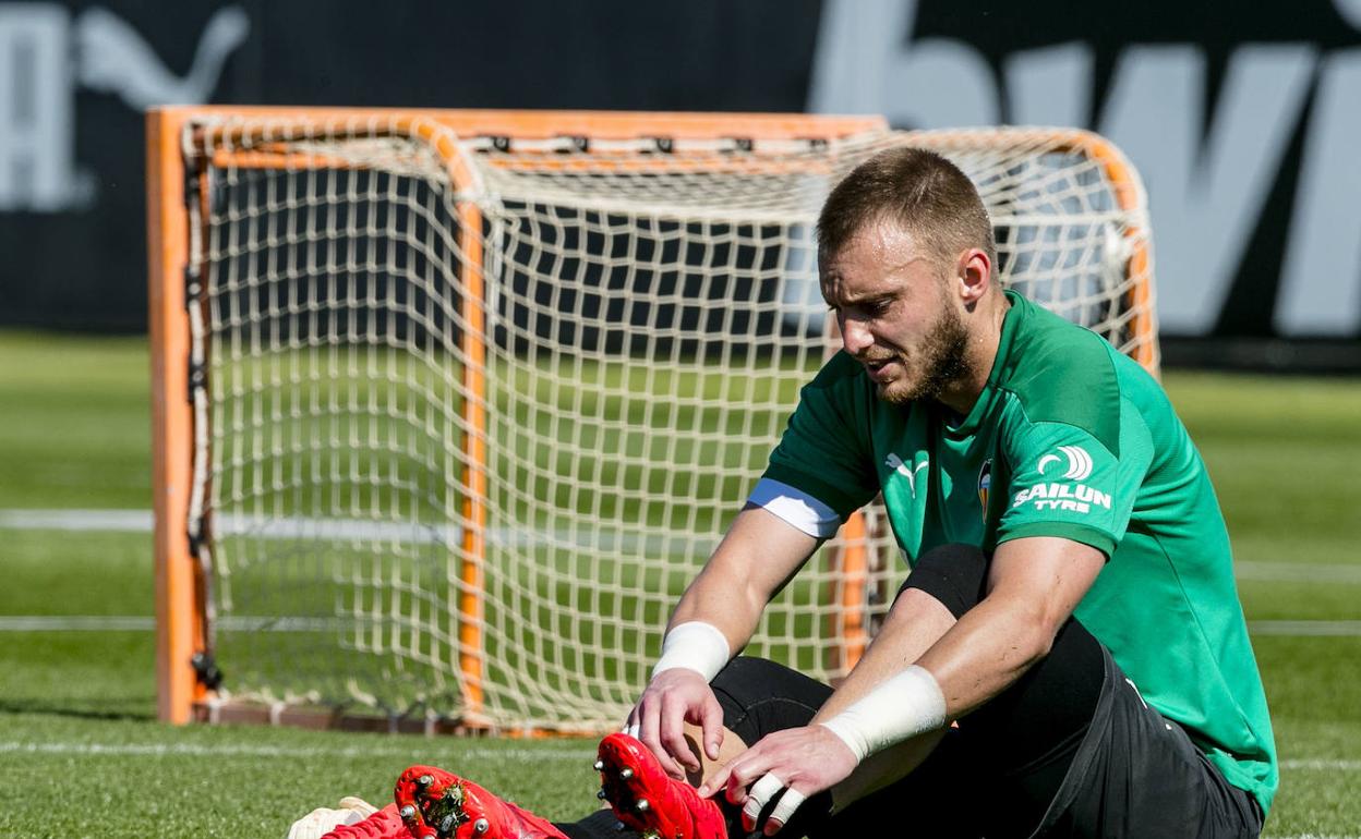 Cillessen, durante un entrenamiento