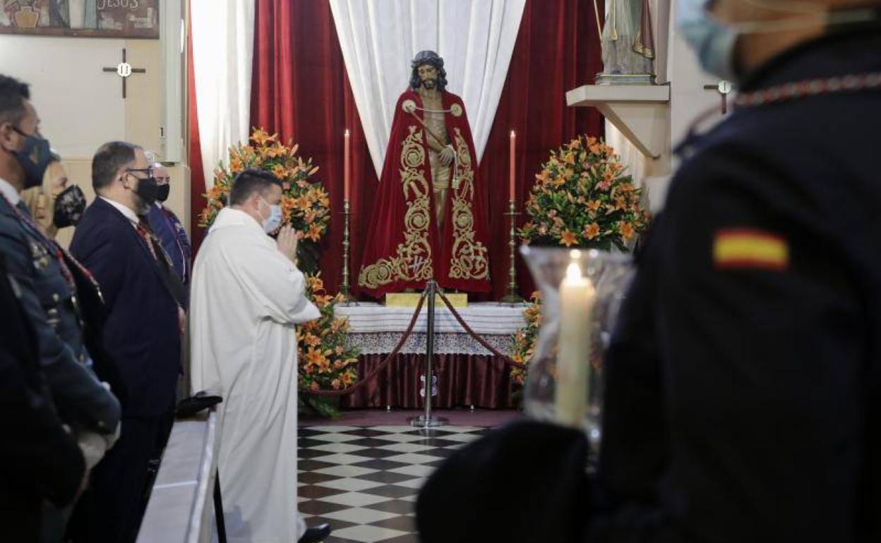 Bendición de la nueva capa del Ecce Homo, en el Cabanyal. 